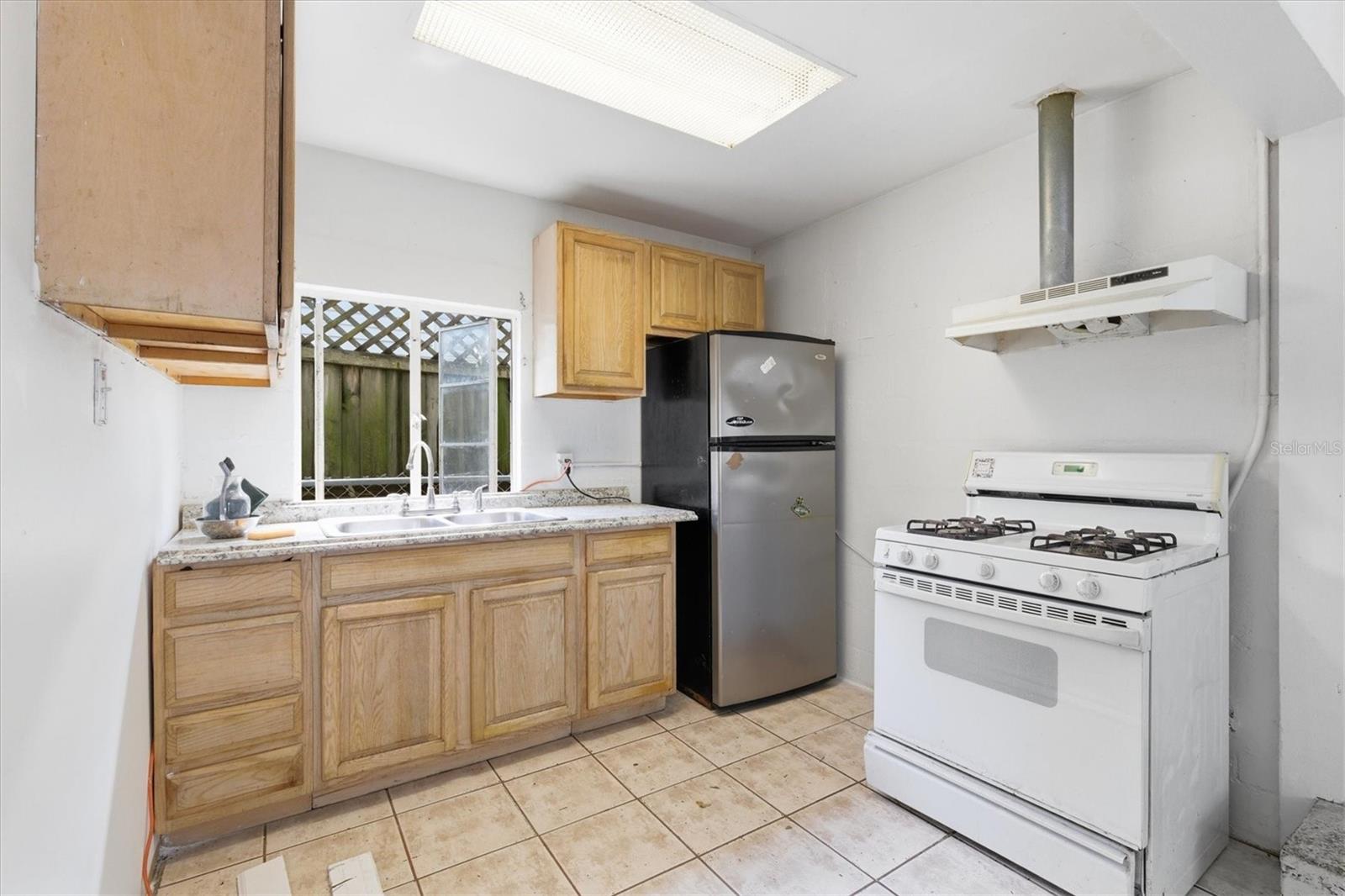 Image 31 of 47 For 301 26th Street A