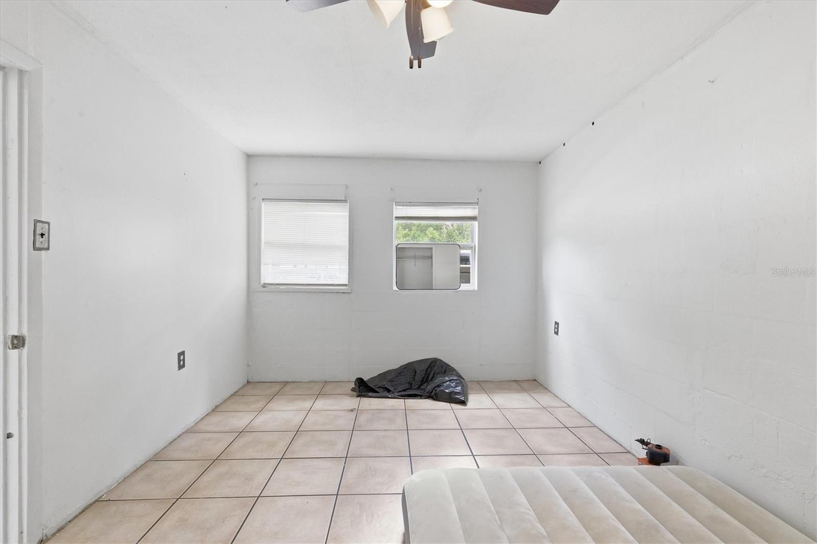 Image 33 of 47 For 301 26th Street A