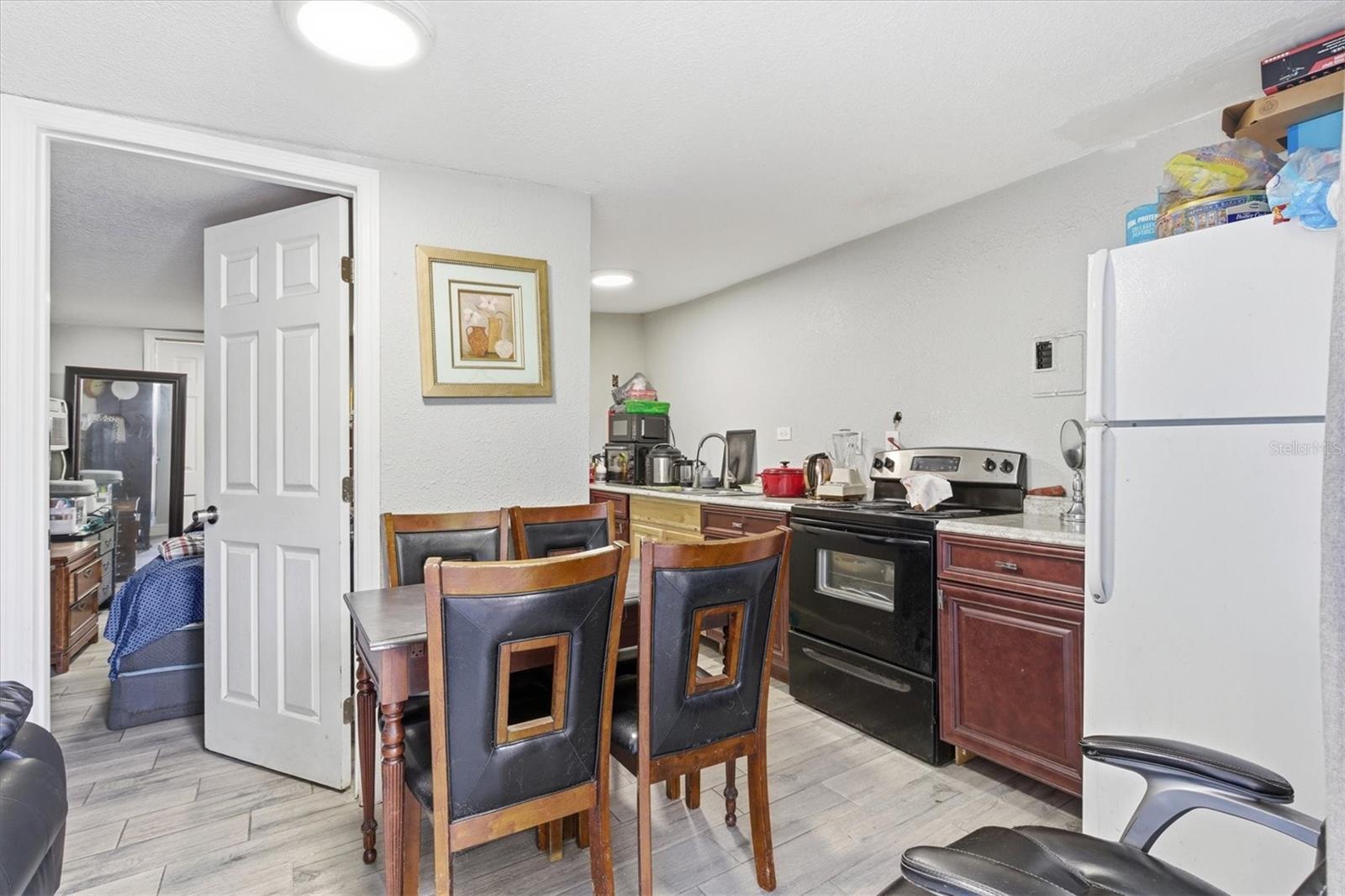Image 39 of 47 For 301 26th Street A