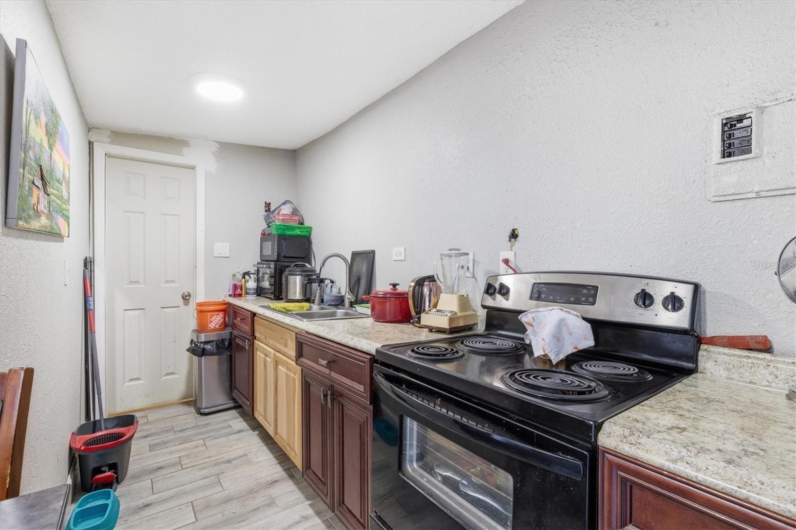 Image 44 of 47 For 301 26th Street A