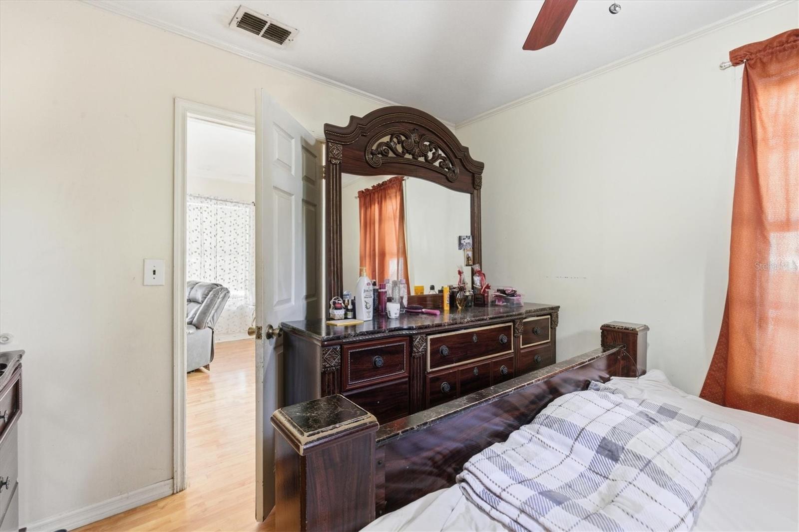 Image 9 of 47 For 301 26th Street A