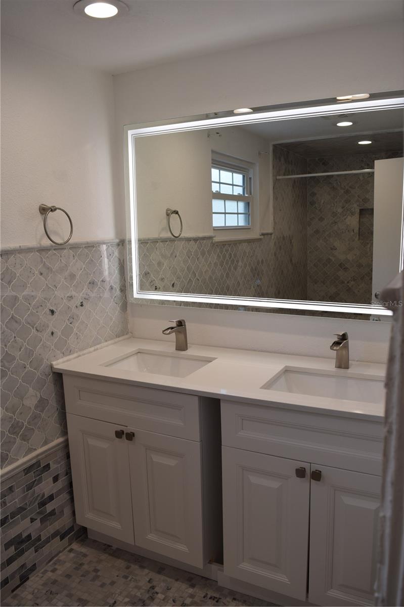 Image 11 of 90 For 2690 64th Place N