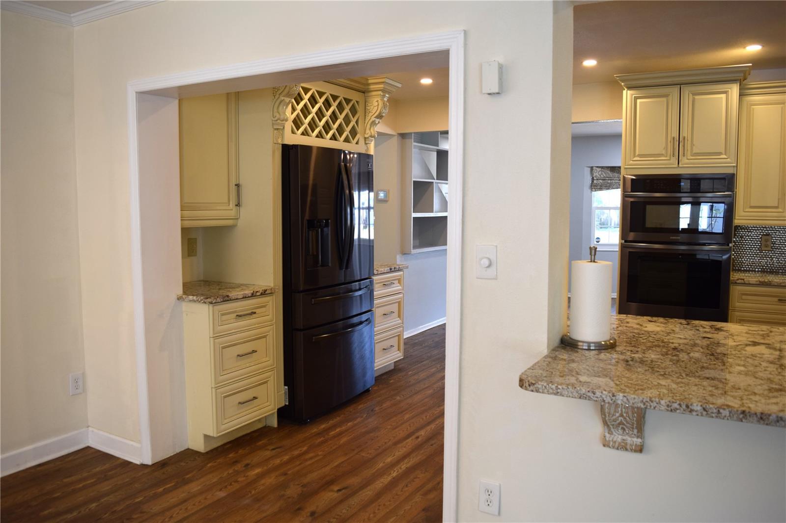 Image 49 of 90 For 2690 64th Place N