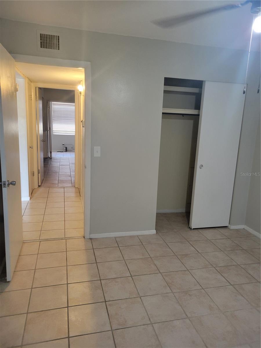 Image 28 of 29 For 2464 Australia Way E 24