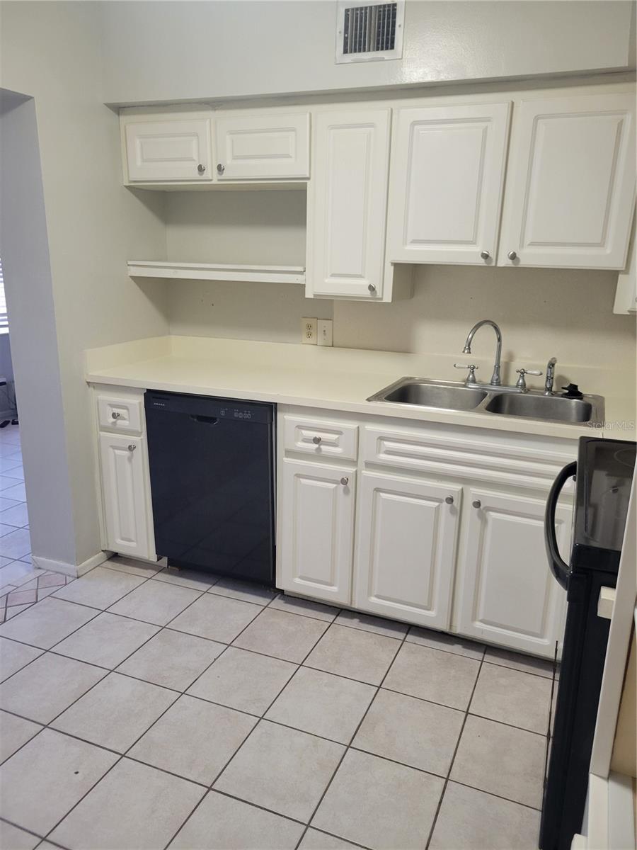 Image 8 of 29 For 2464 Australia Way E 24