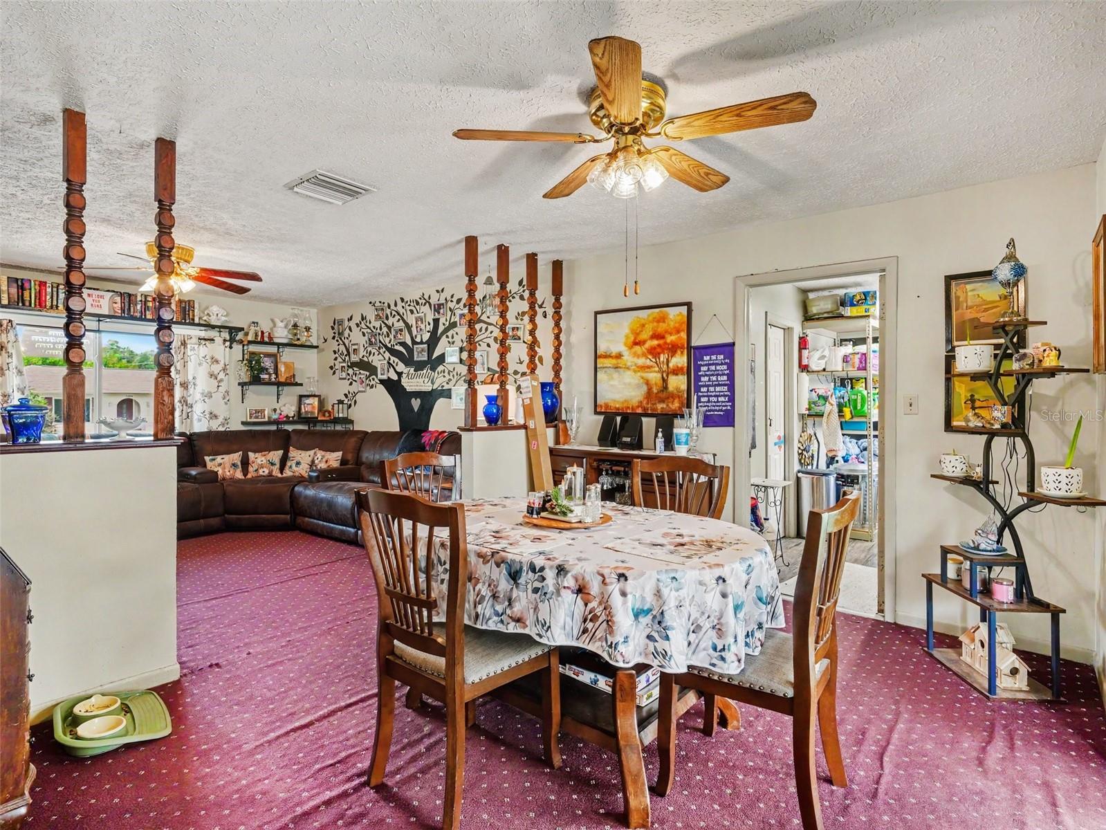Image 9 of 29 For 11207 Creekview Dr