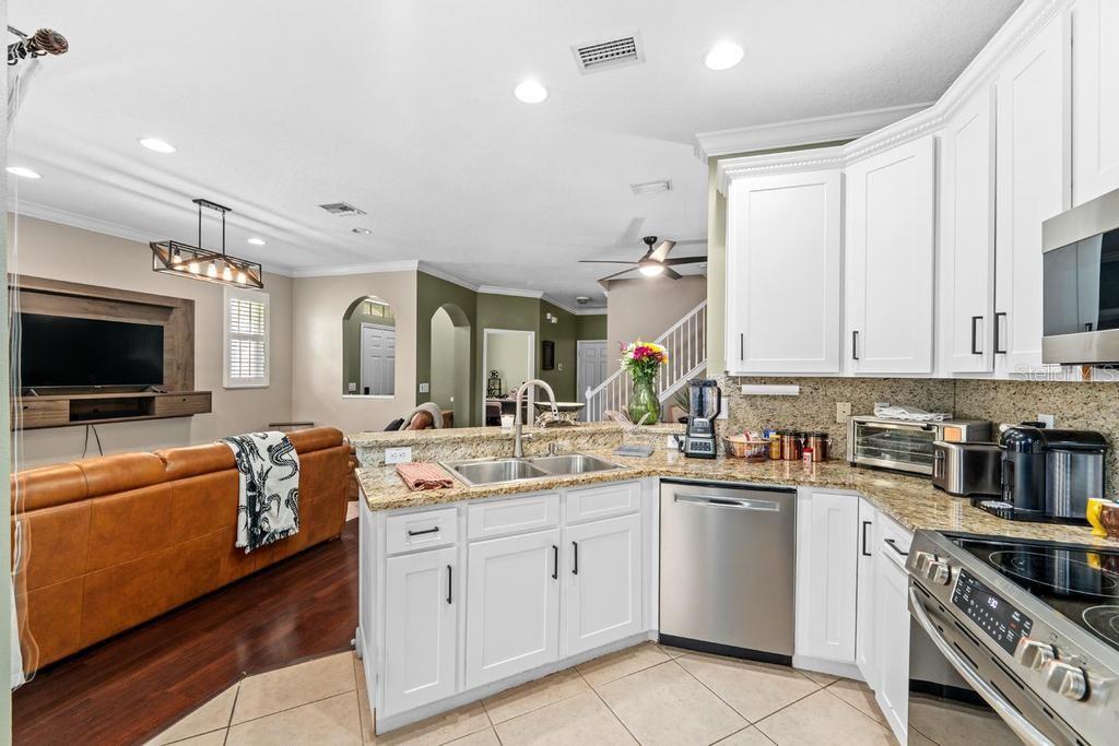 Image 9 of 33 For 14072 Waterville Circle
