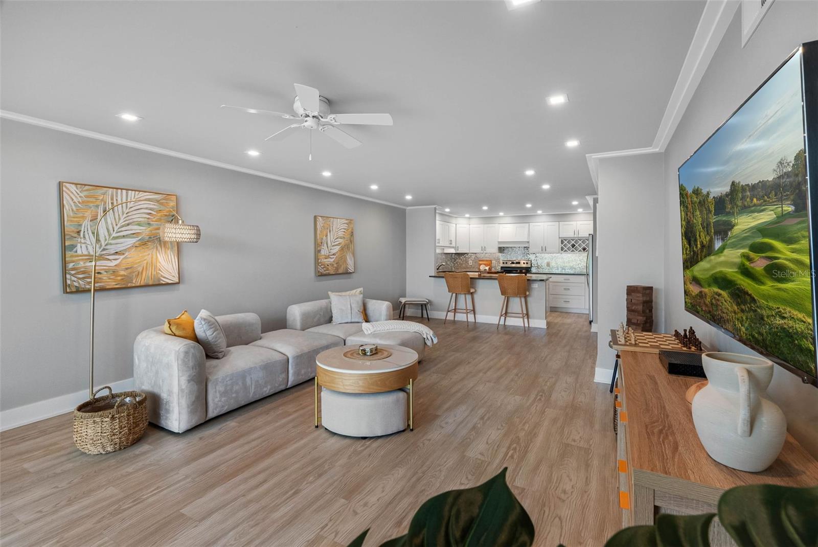 Image 10 of 38 For 220 Belleview Boulevard 108