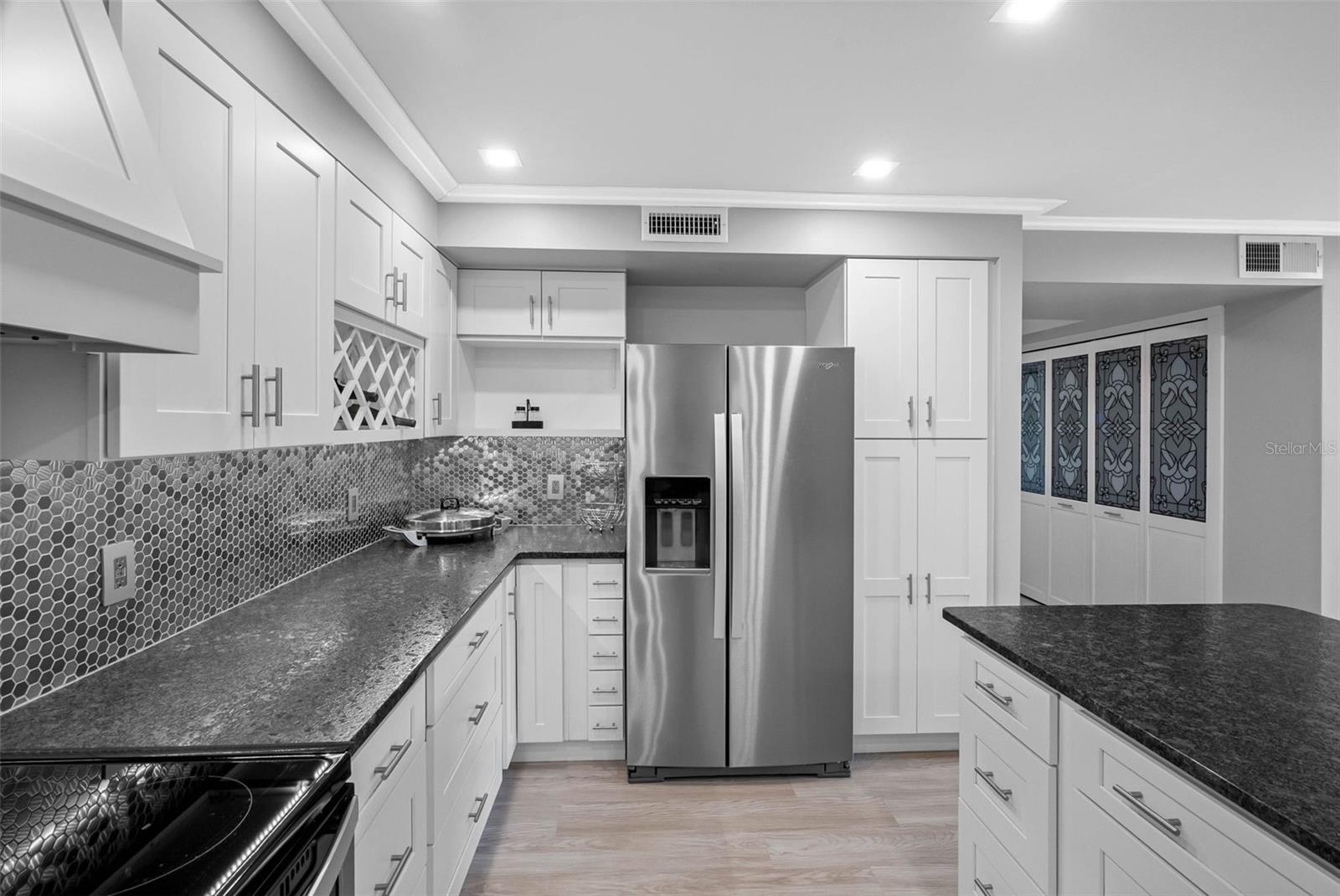 Image 15 of 38 For 220 Belleview Boulevard 108