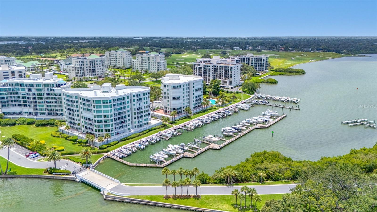 Image 35 of 38 For 220 Belleview Boulevard 108