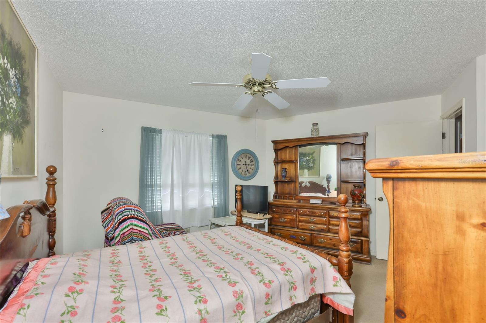 Image 18 of 82 For 2102 Harringay Street 449