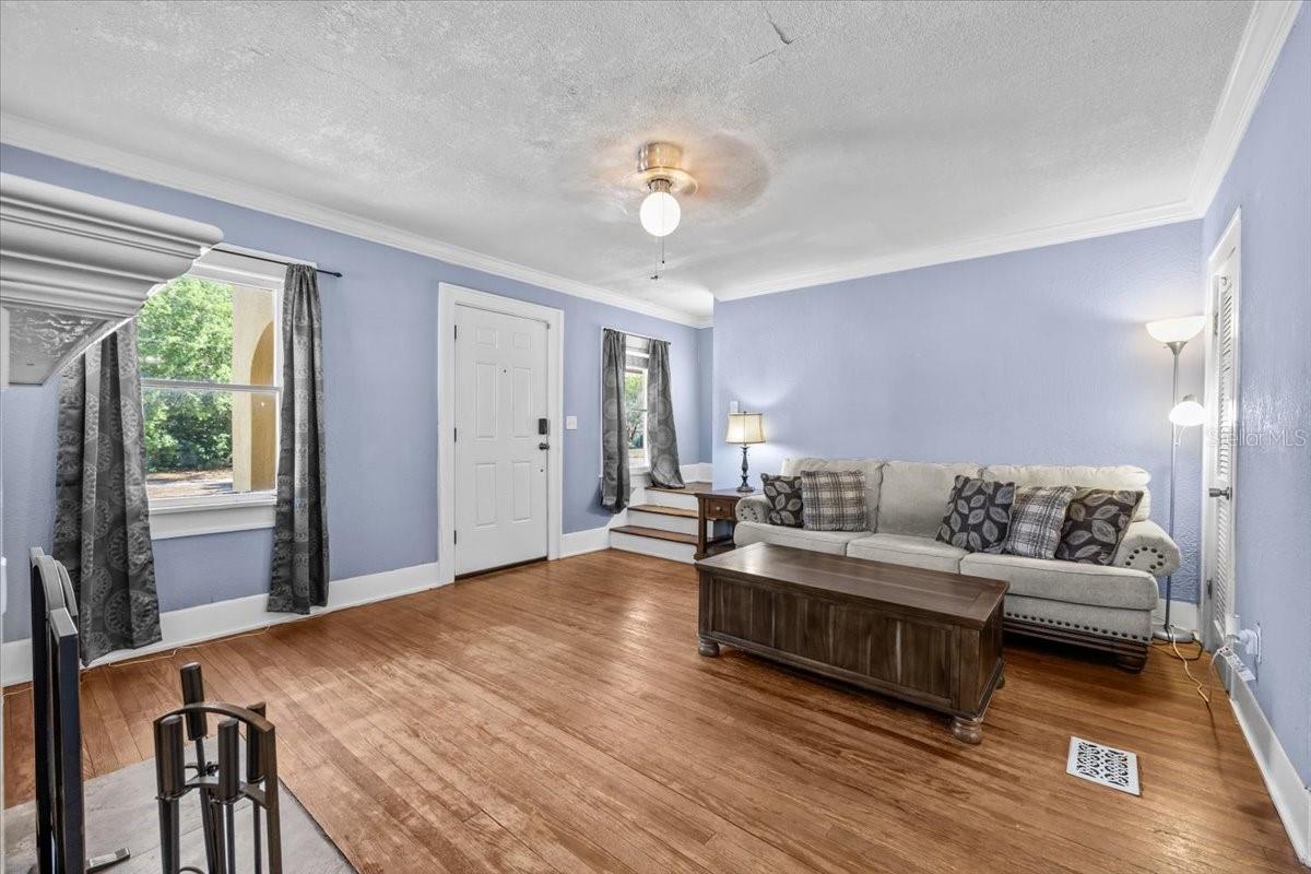 Image 10 of 38 For 5110 Emerson Avenue S