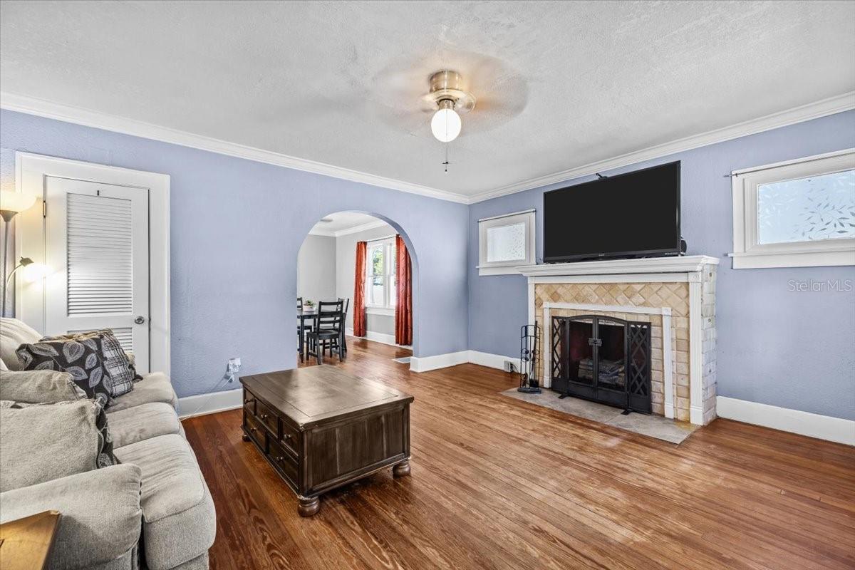 Image 11 of 38 For 5110 Emerson Avenue S