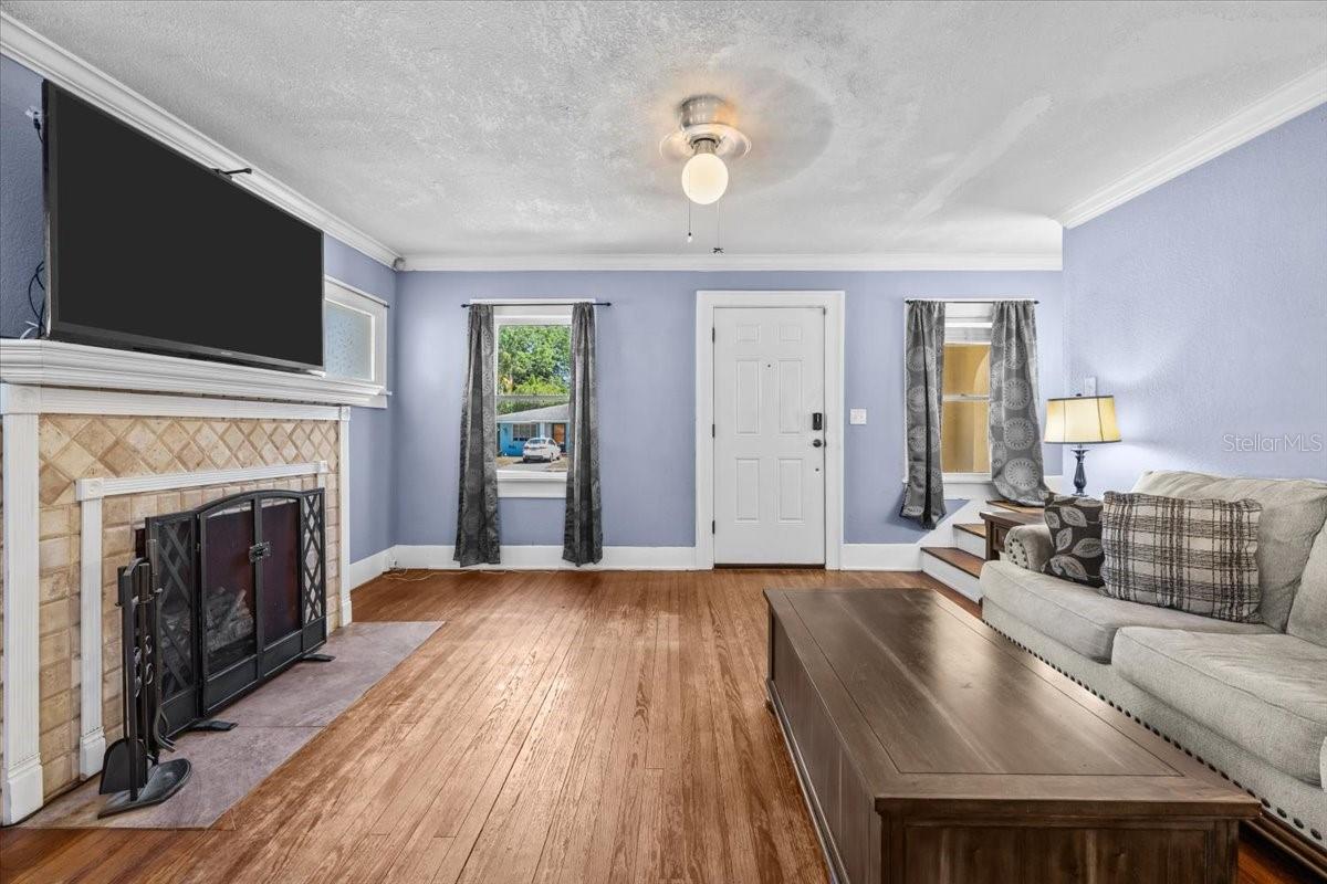Image 8 of 38 For 5110 Emerson Avenue S