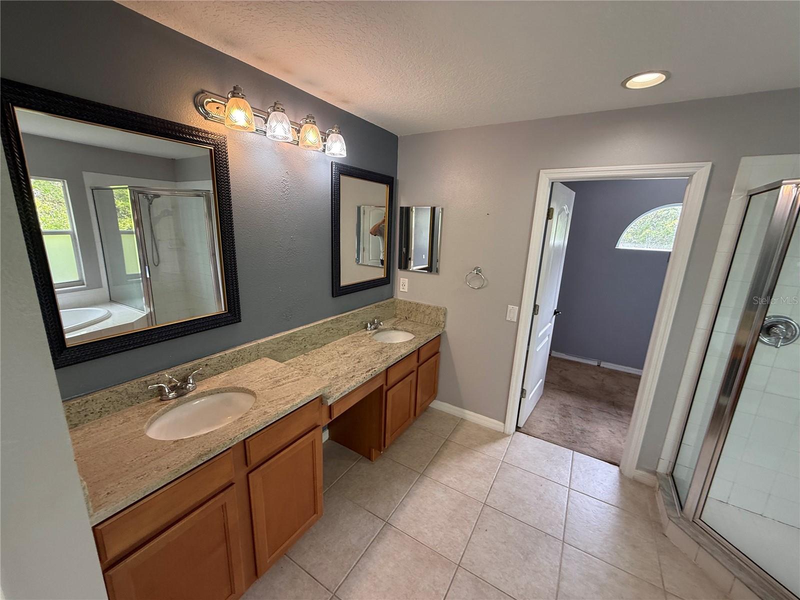 Image 14 of 26 For 10427 Lucaya Drive