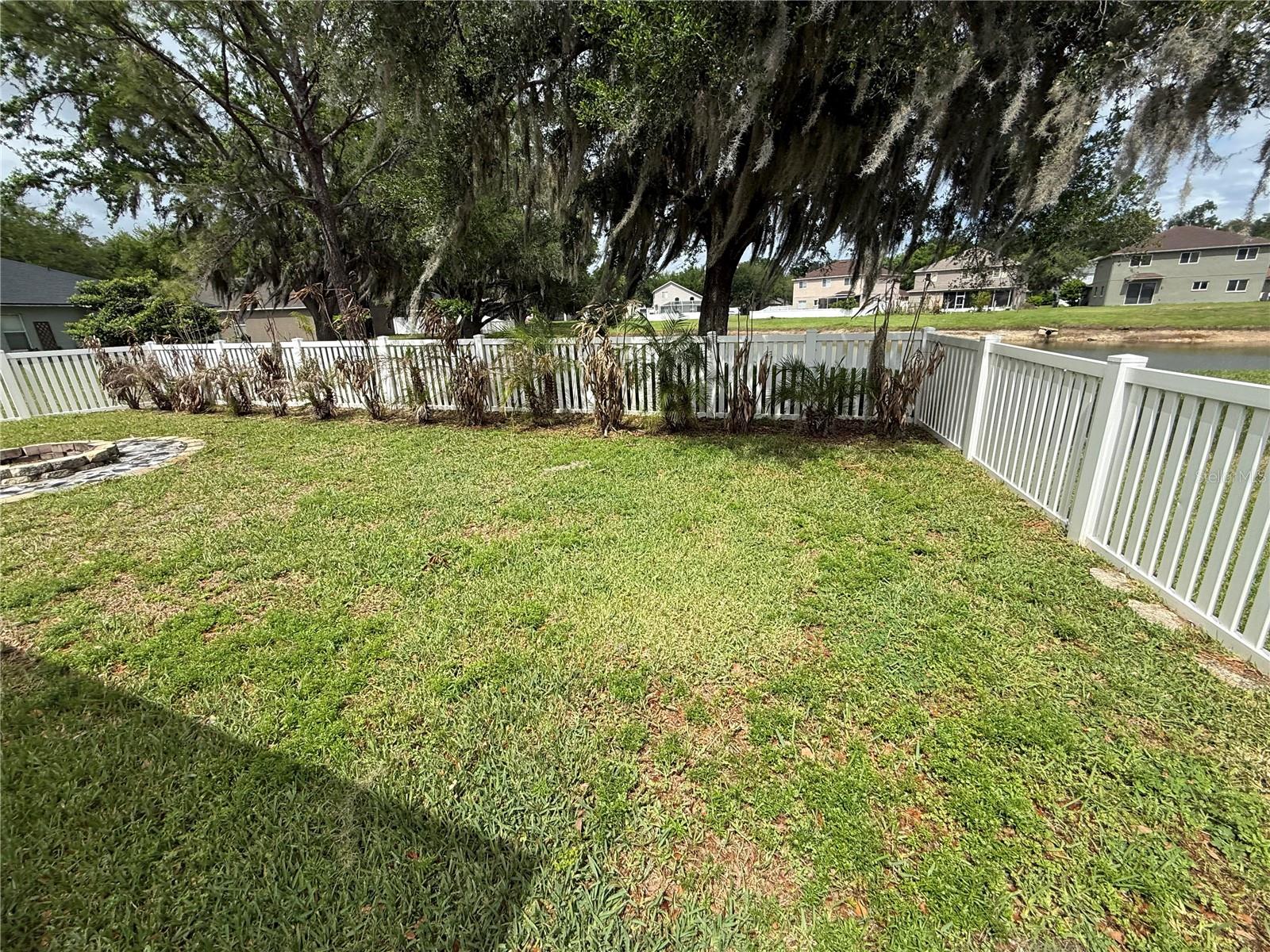 Image 22 of 26 For 10427 Lucaya Drive