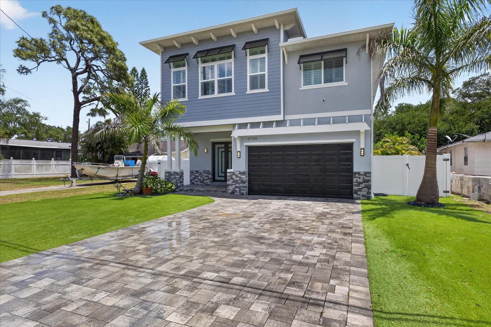 Listing photo id 0 for 6706 S Sterling Ave Sterling Avenue