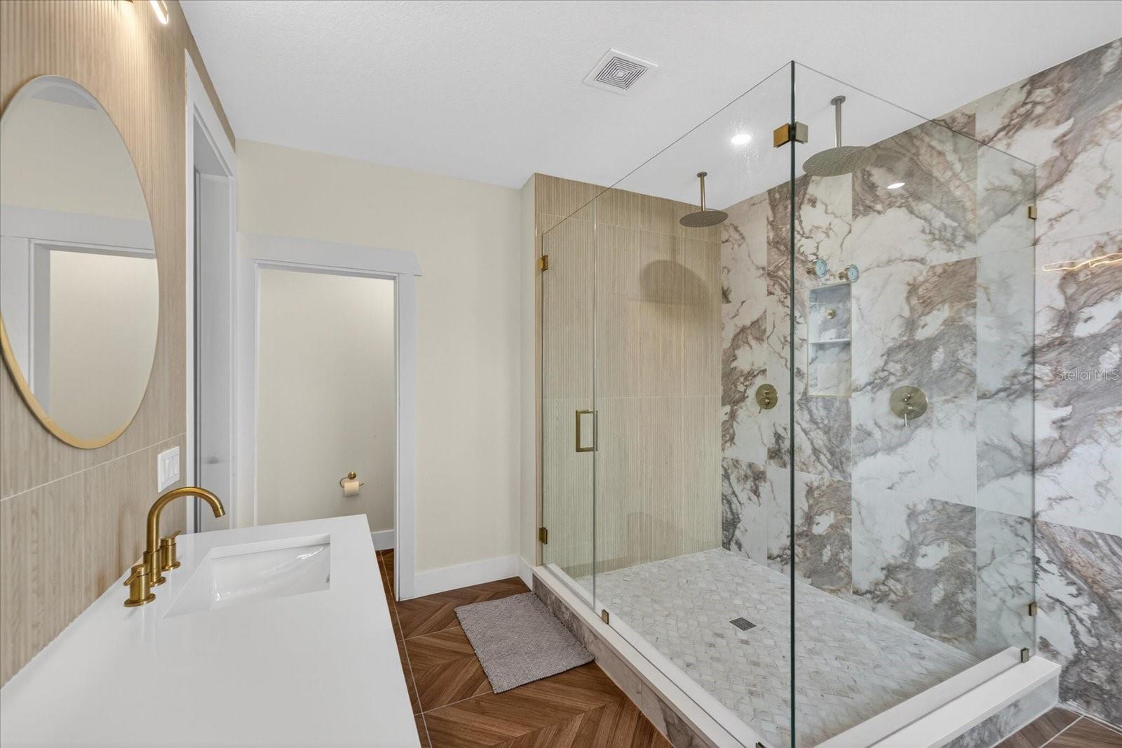 Listing photo id 32 for 6706 S Sterling Ave Sterling Avenue