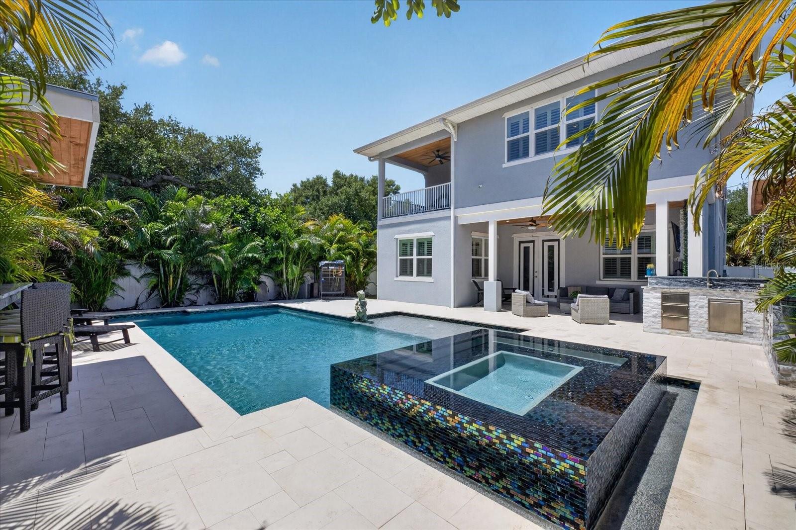 Listing photo id 42 for 6706 S Sterling Ave Sterling Avenue