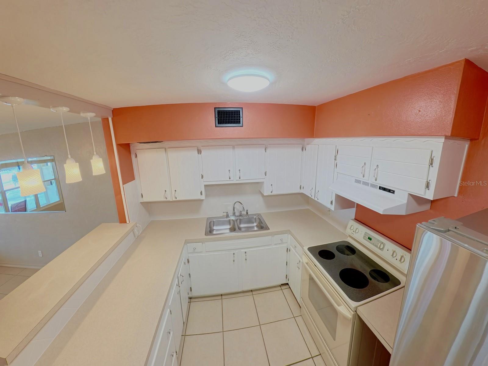 Image 11 of 32 For 4153 58th Street N 142