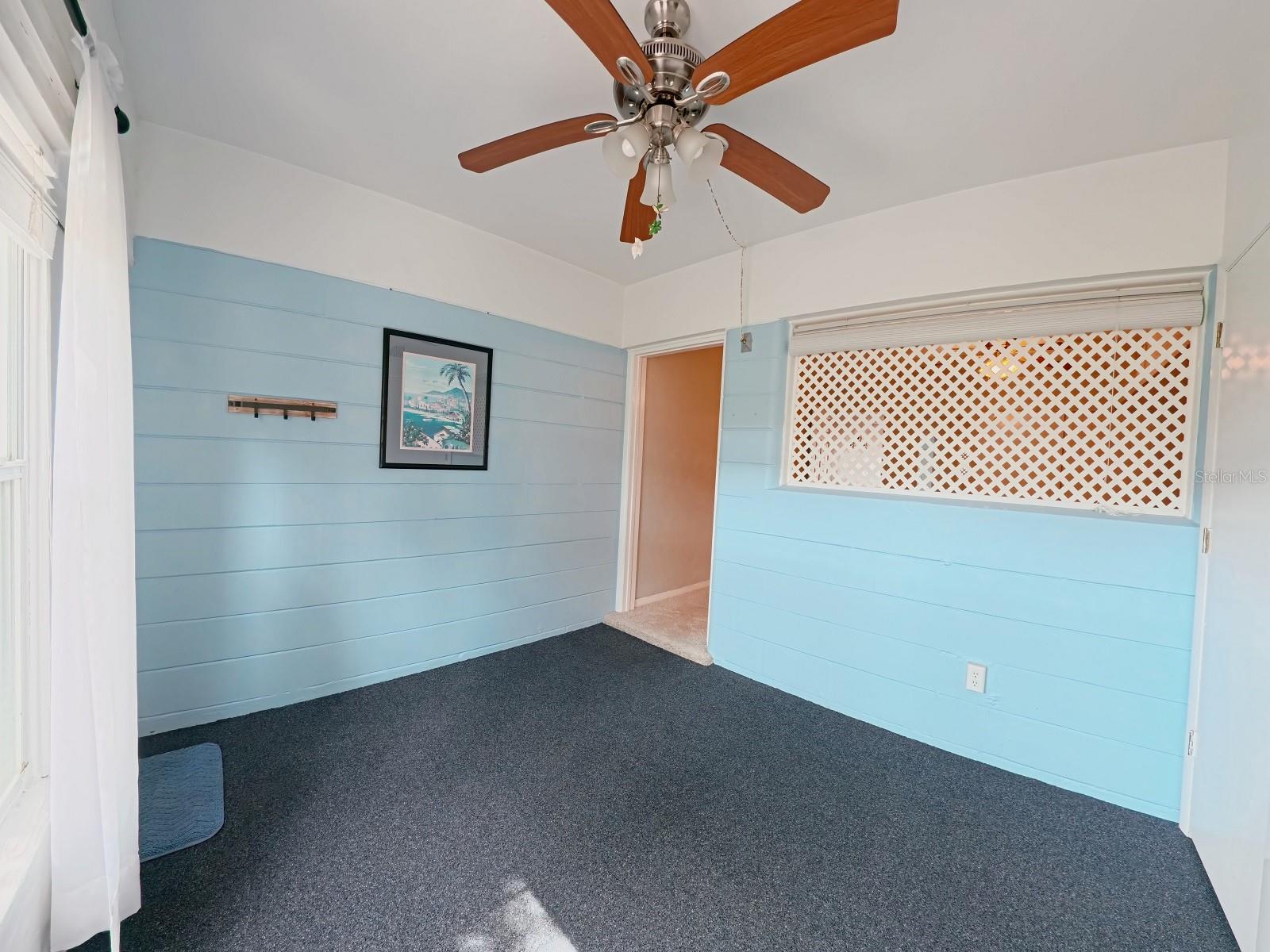 Image 21 of 32 For 4153 58th Street N 142