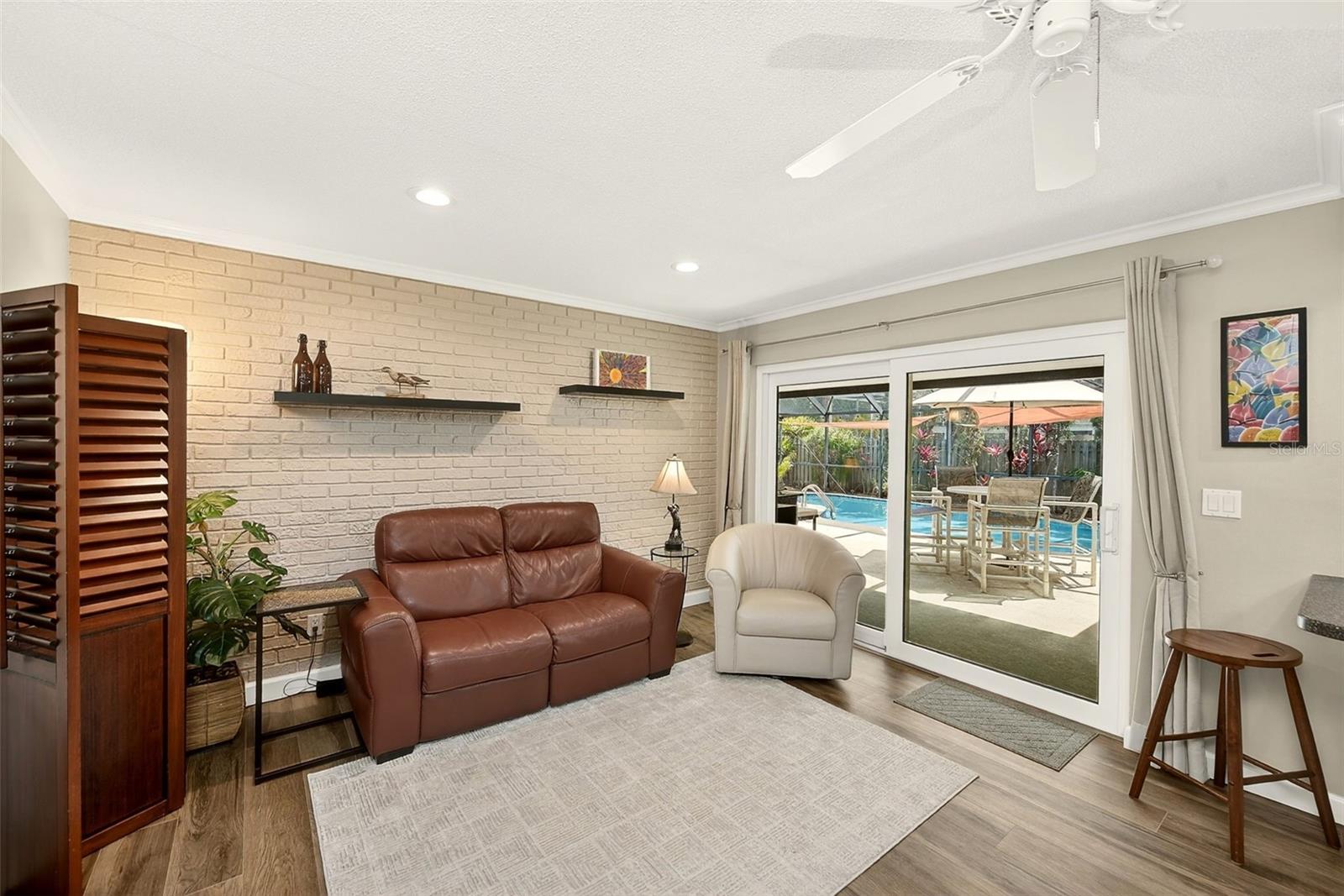 Image 18 of 54 For 14339 110th Terrace