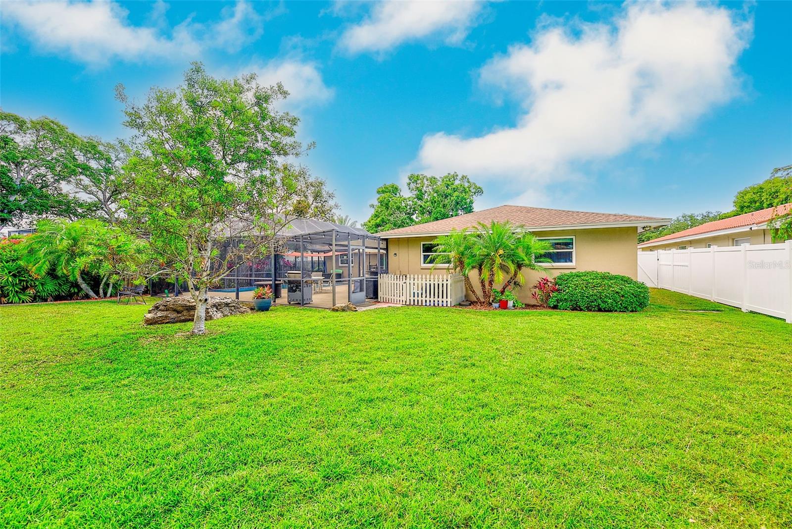 Image 41 of 54 For 14339 110th Terrace