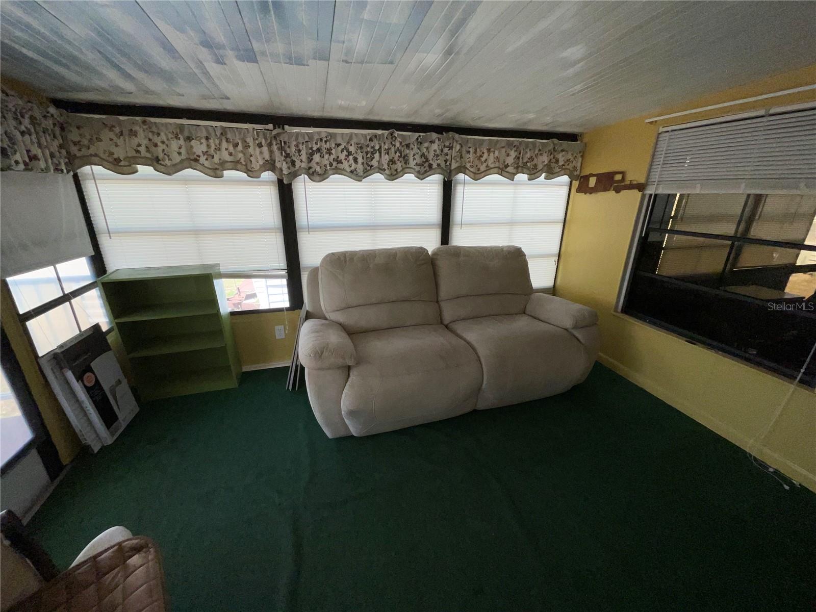 Image 4 of 9 For 38130 Mcdonald Street 23