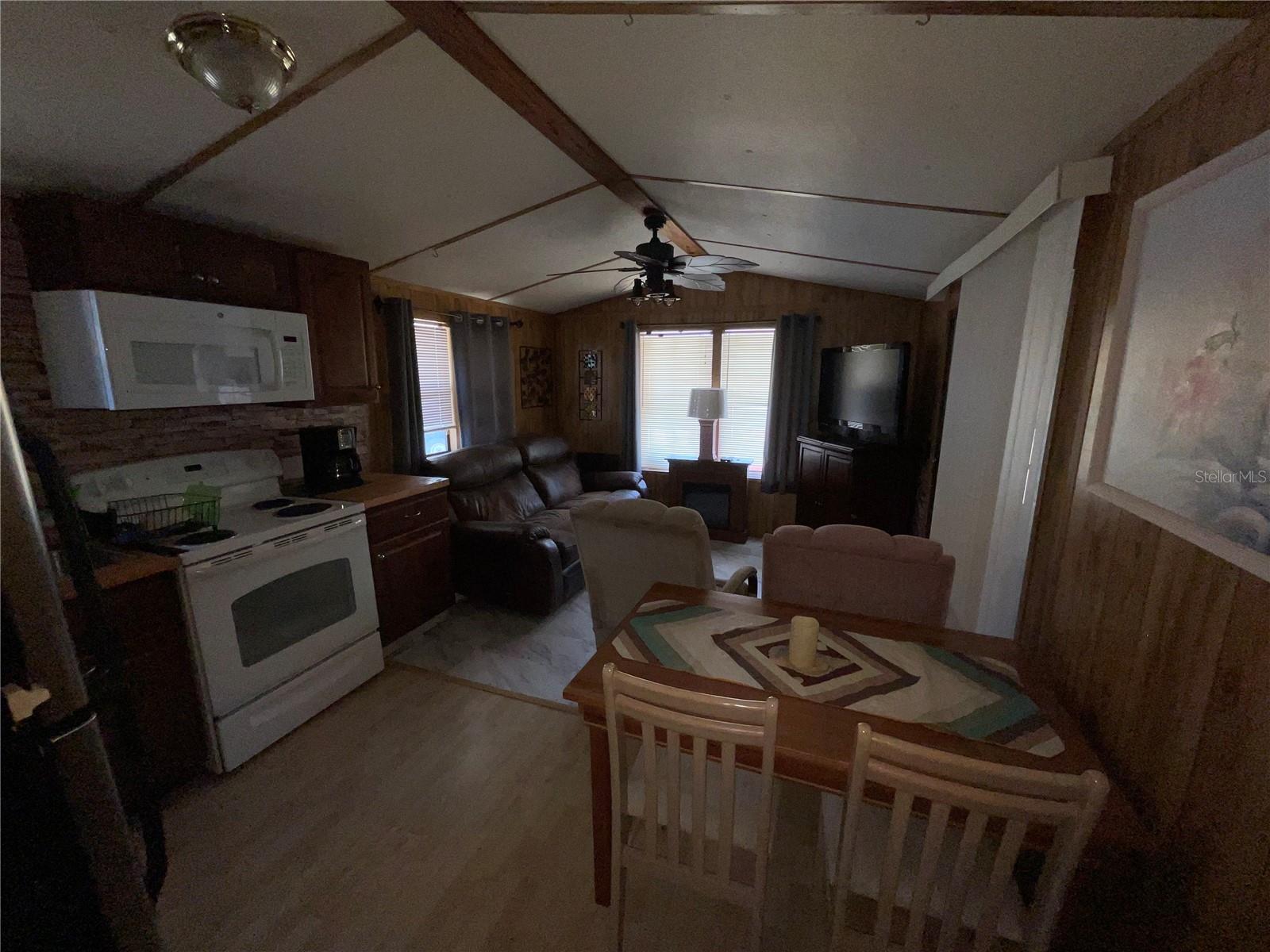 Image 7 of 9 For 38130 Mcdonald Street 23