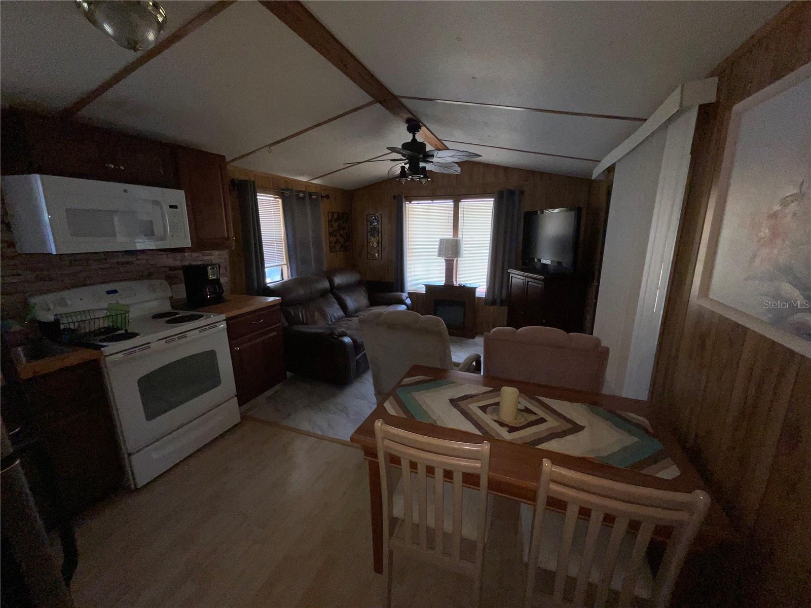 Image 8 of 9 For 38130 Mcdonald Street 23