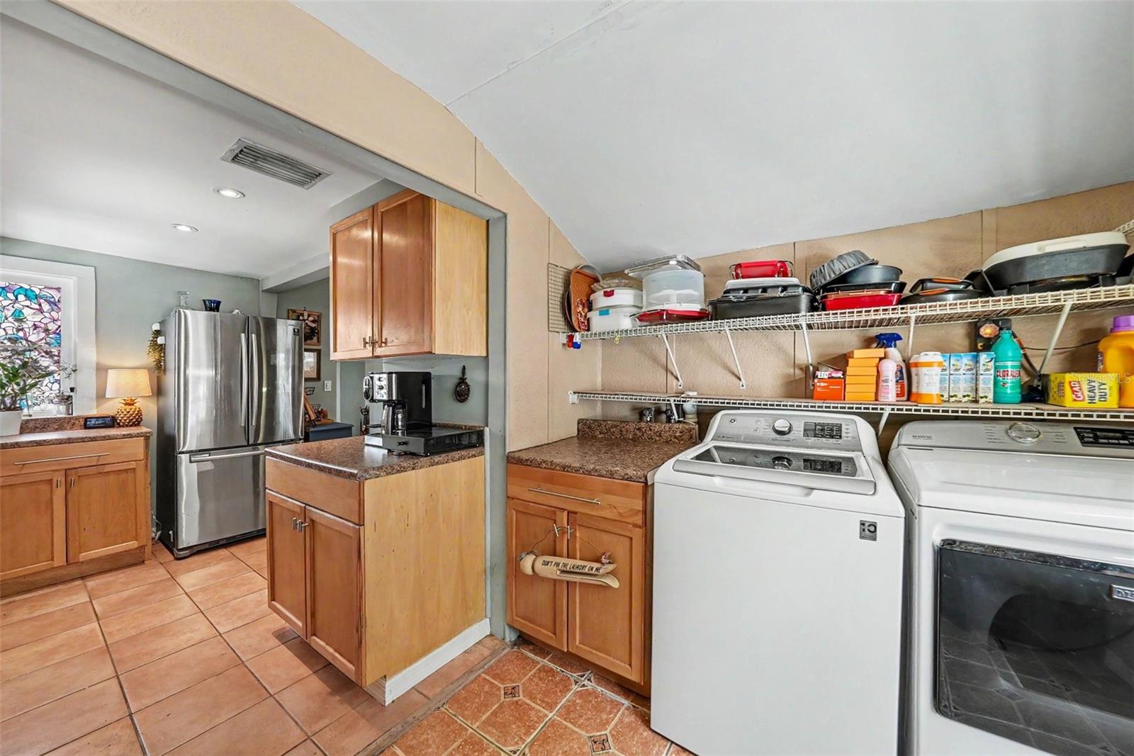 Image 17 of 32 For 2827 9th Avenue N