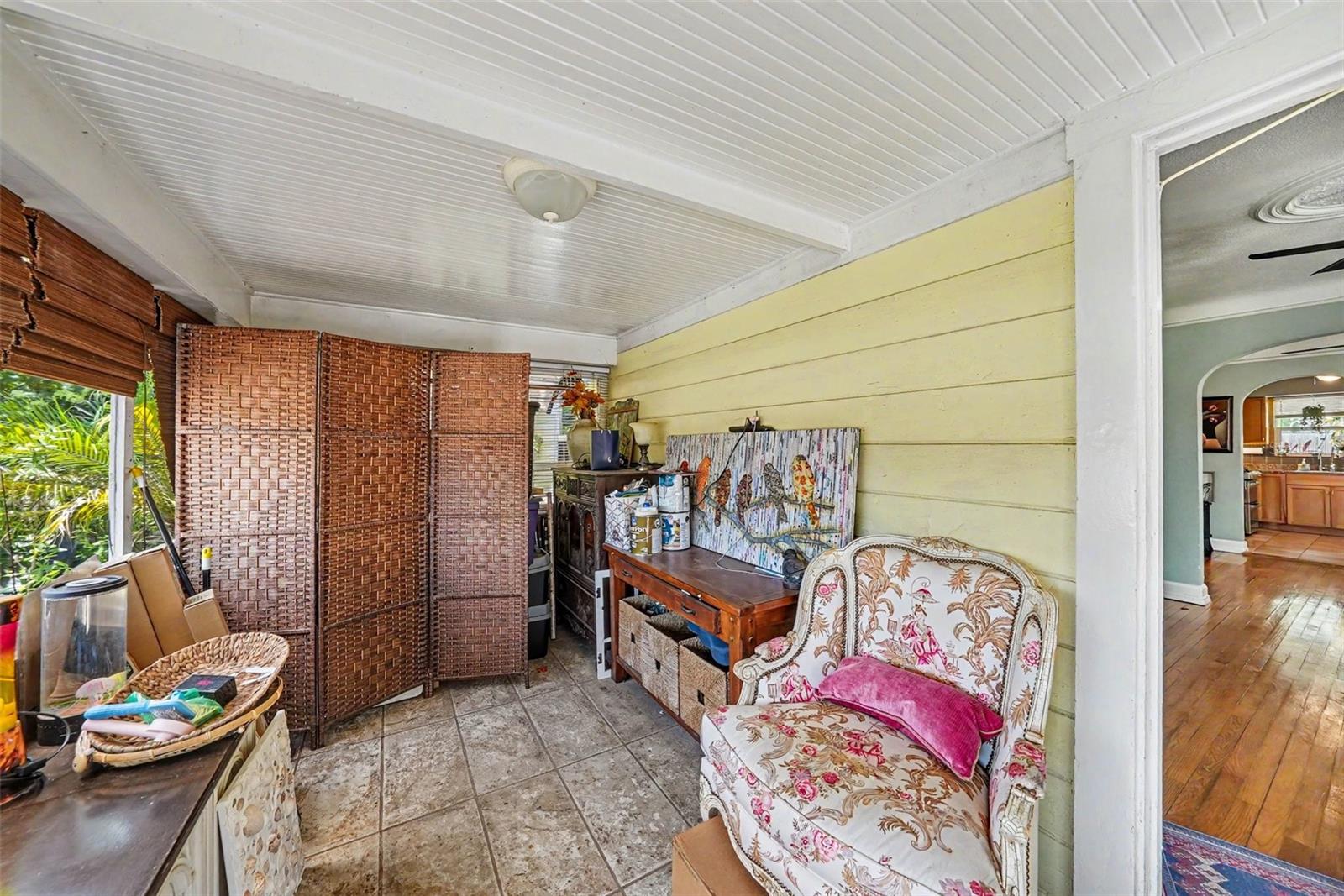 Image 19 of 32 For 2827 9th Avenue N