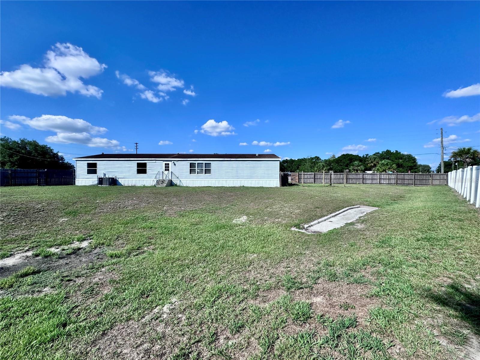 Image 21 of 25 For 4300 Meadow Ridge Avenue