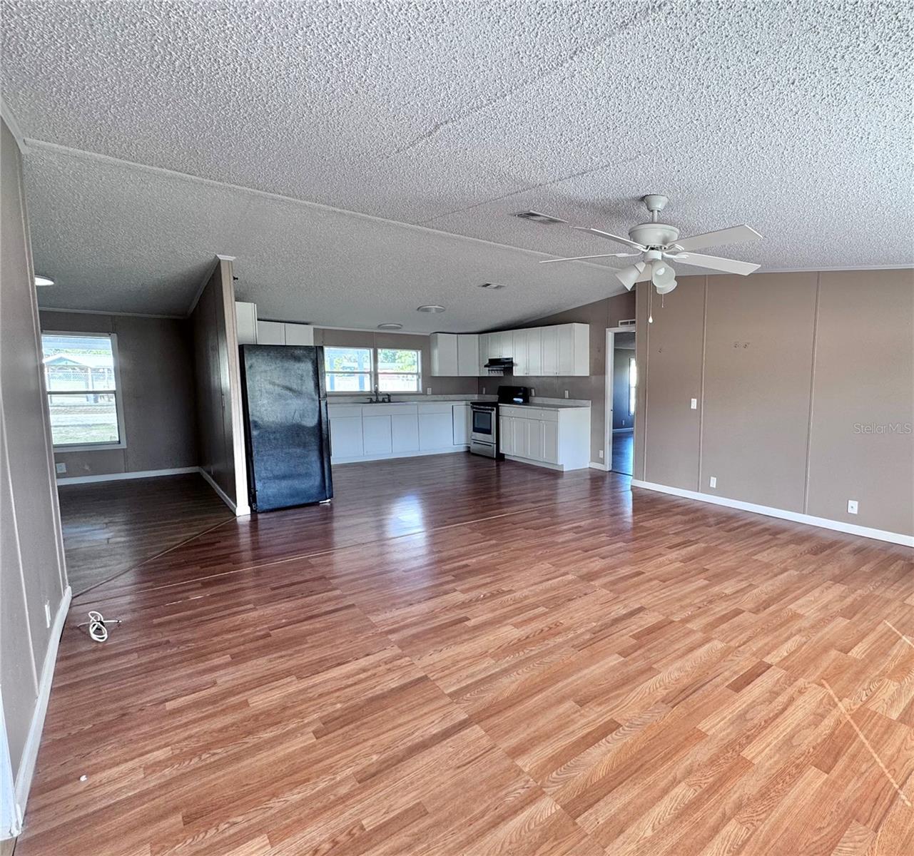 Image 6 of 25 For 4300 Meadow Ridge Avenue