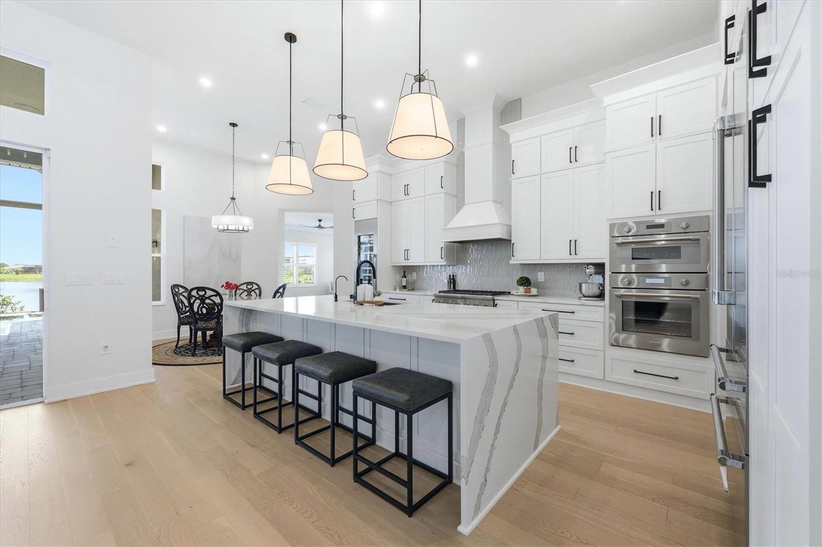 Image 10 of 43 For 8532 Beechlake Court
