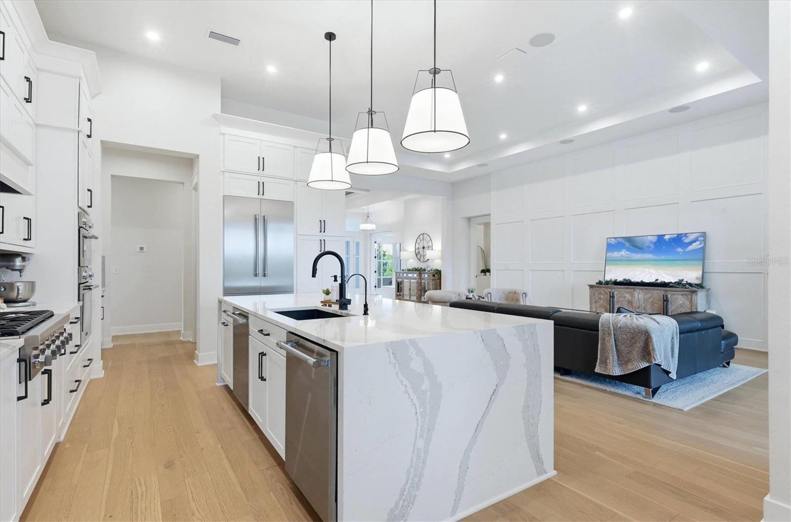 Image 13 of 43 For 8532 Beechlake Court