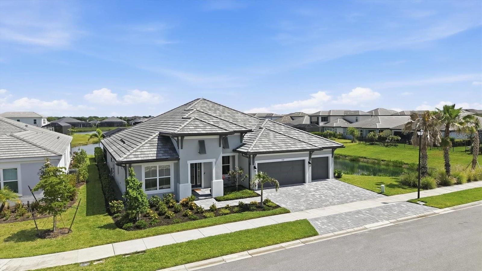 Image 2 of 43 For 8532 Beechlake Court
