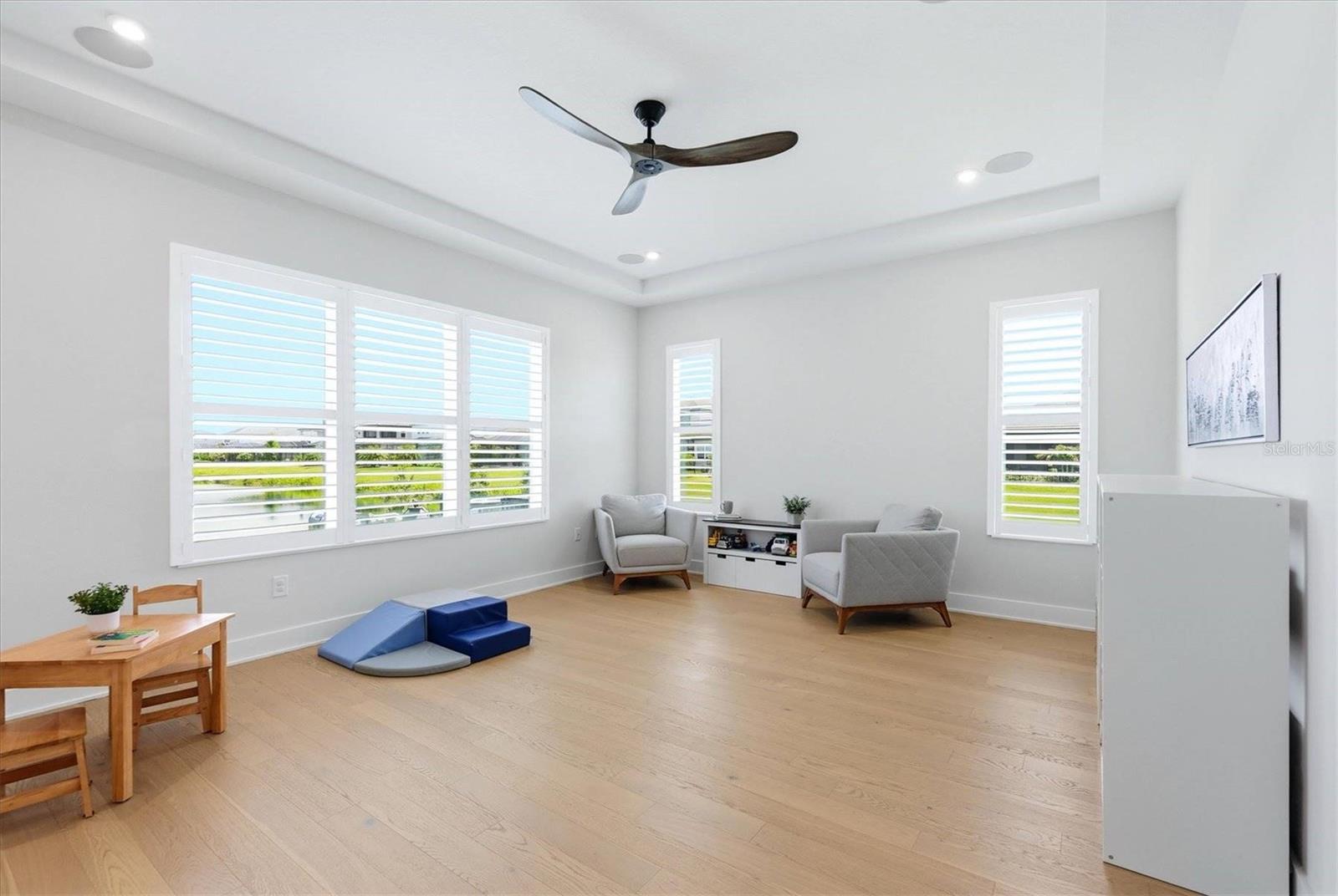 Image 25 of 43 For 8532 Beechlake Court