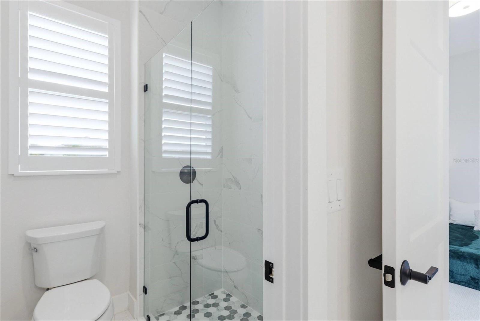 Image 30 of 43 For 8532 Beechlake Court