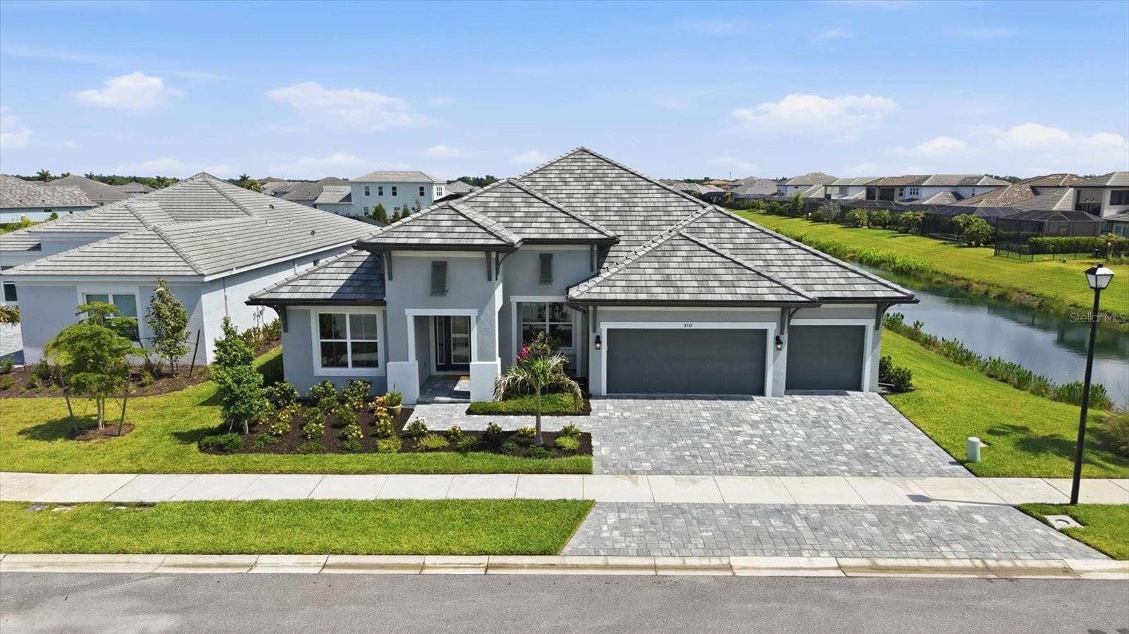 Image 41 of 43 For 8532 Beechlake Court