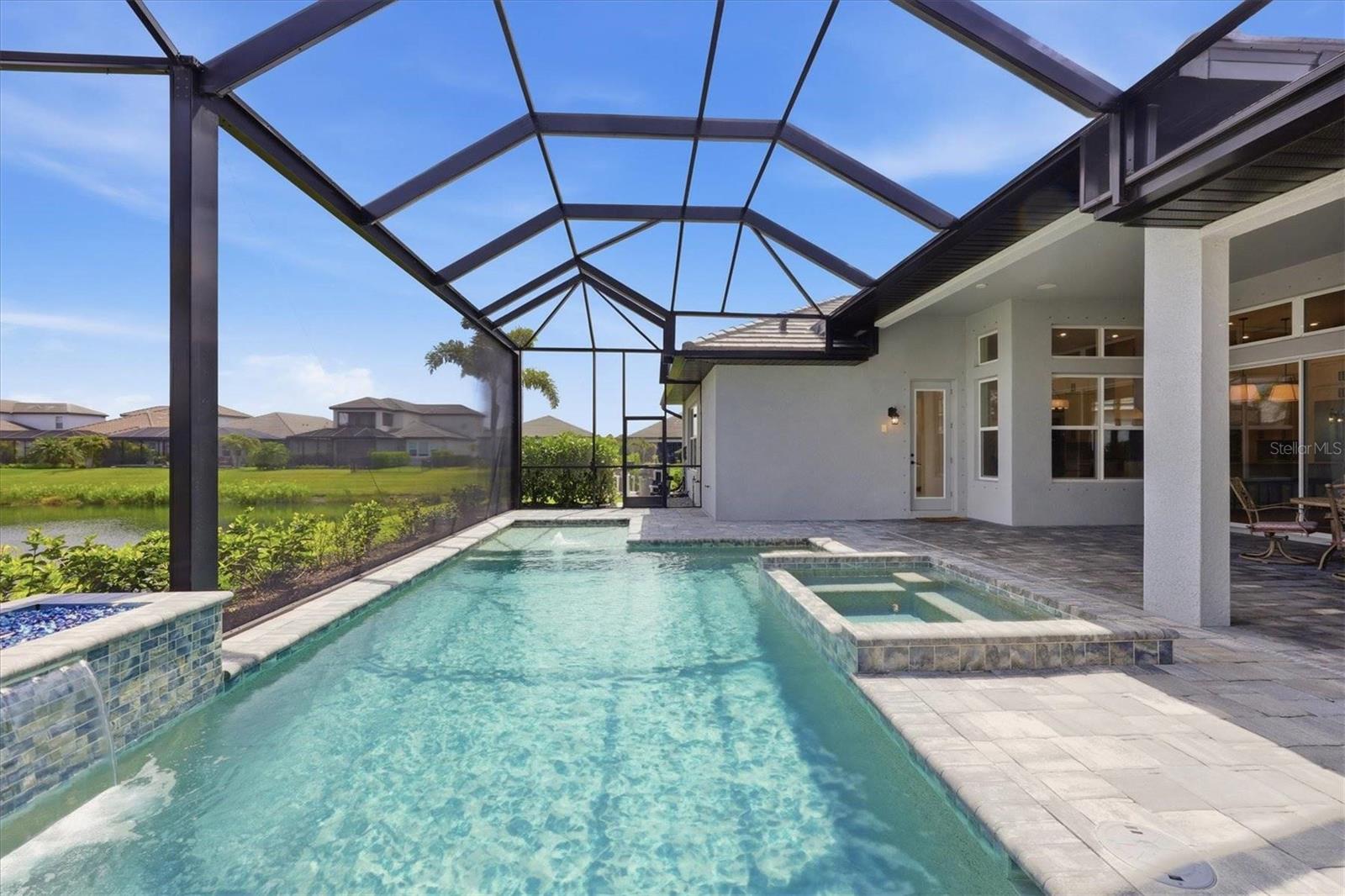 Image 6 of 43 For 8532 Beechlake Court