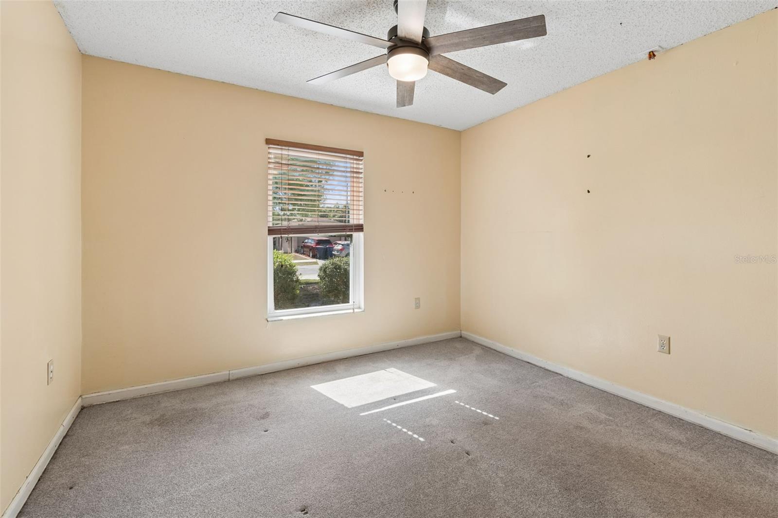 Image 14 of 39 For 8445 River Dune Street