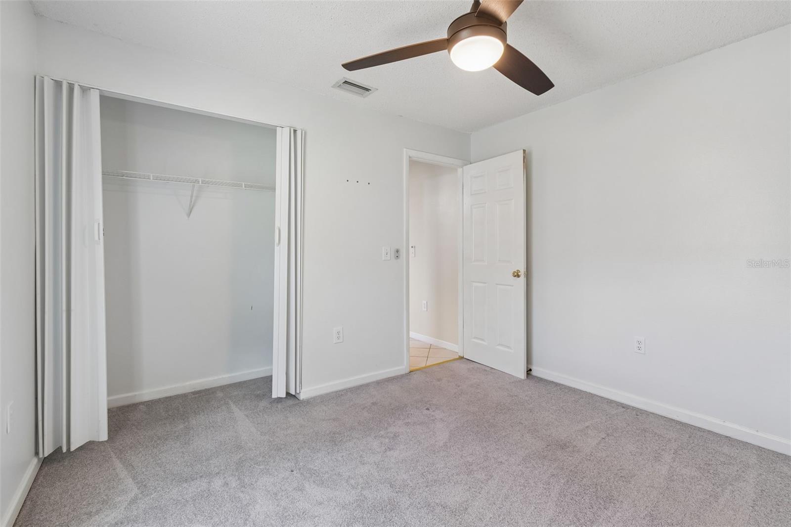 Image 18 of 39 For 8445 River Dune Street