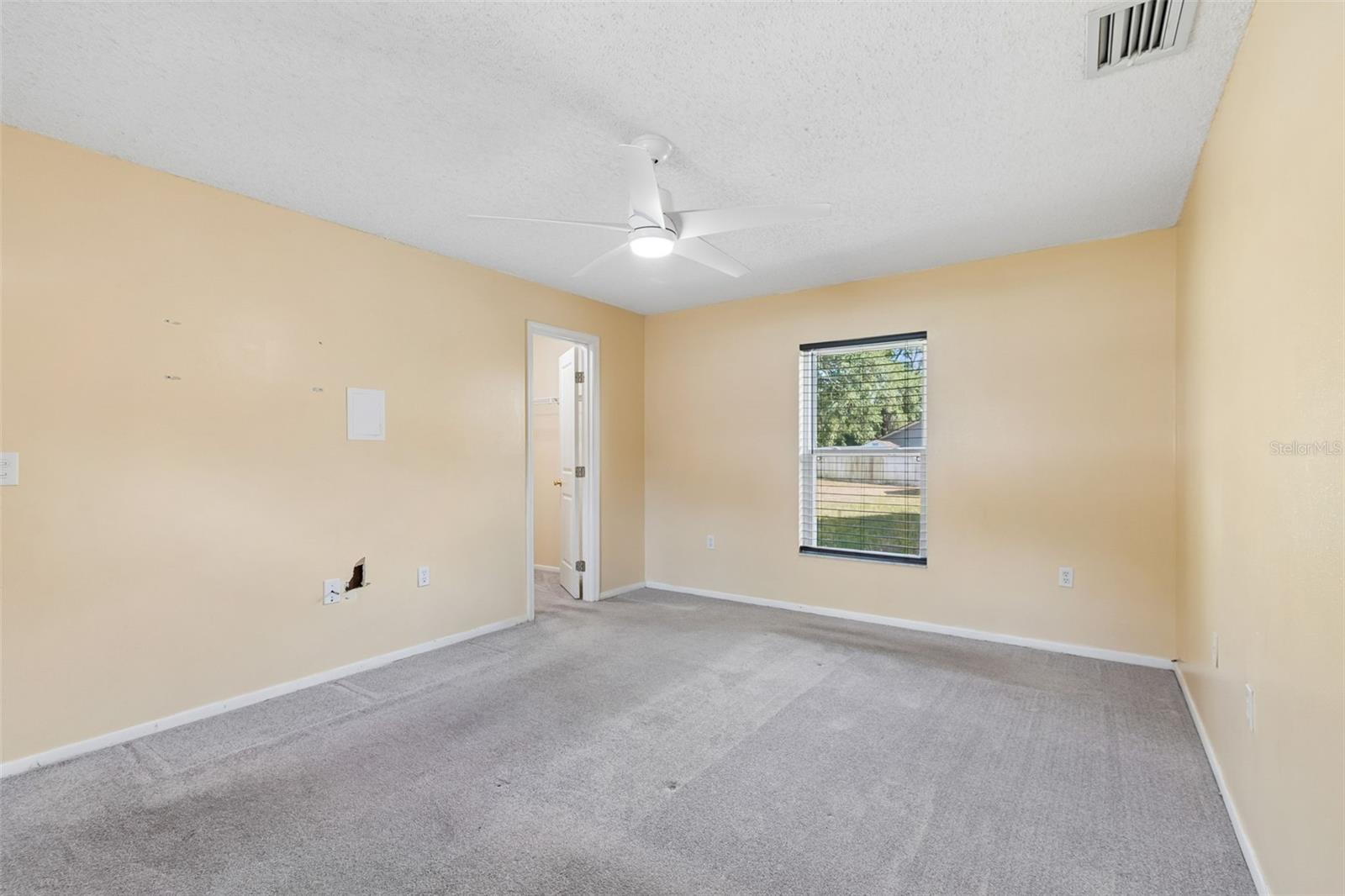 Image 19 of 39 For 8445 River Dune Street