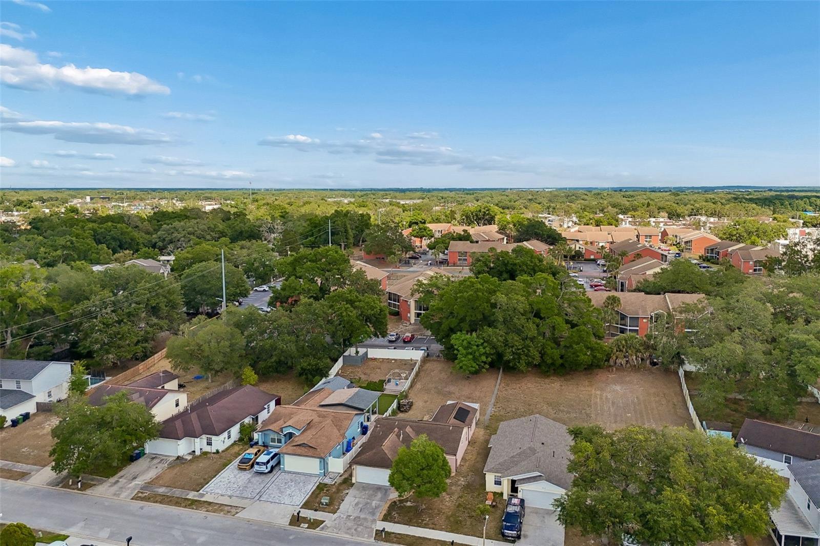 Image 32 of 39 For 8445 River Dune Street