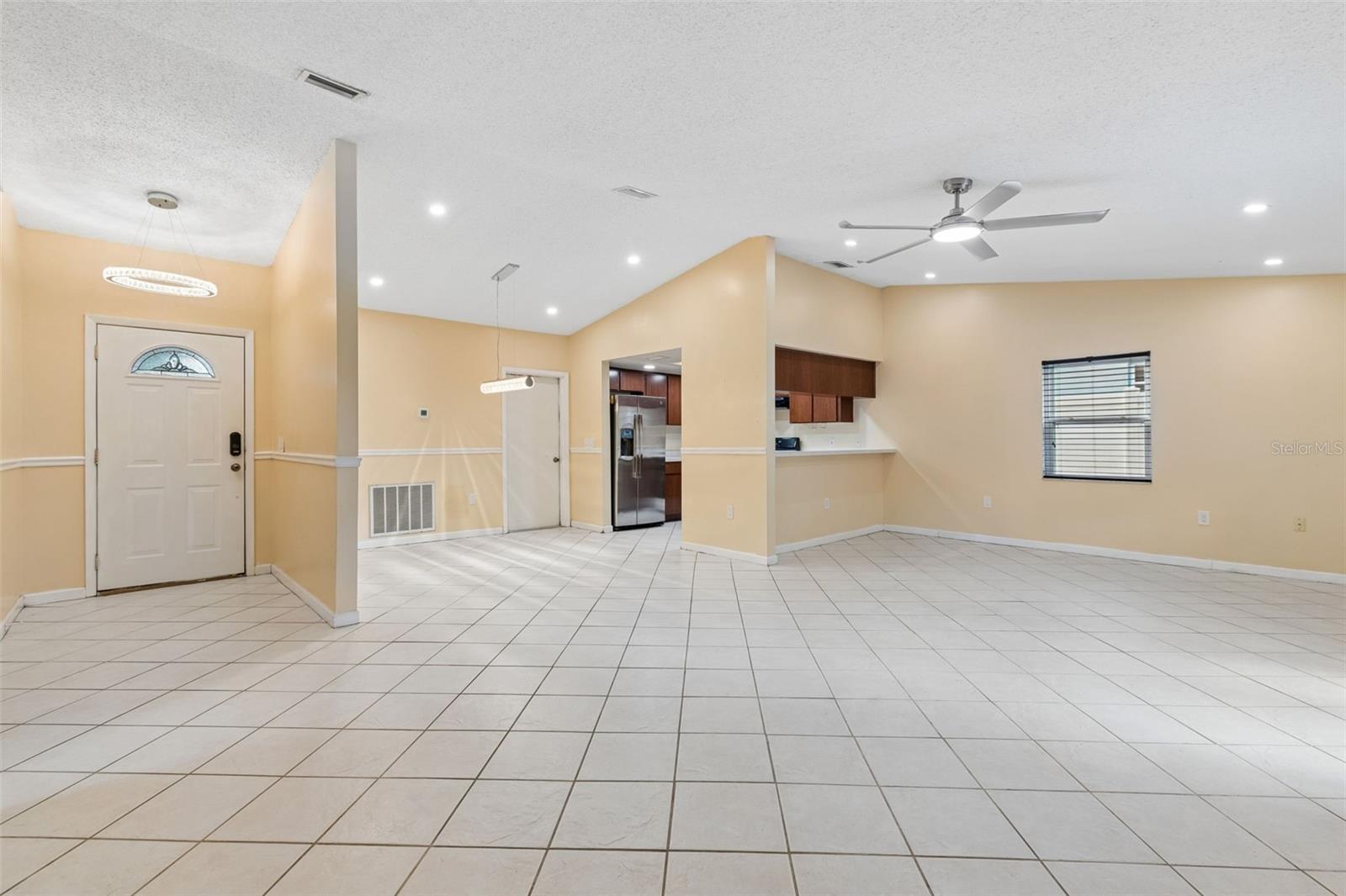Image 6 of 39 For 8445 River Dune Street