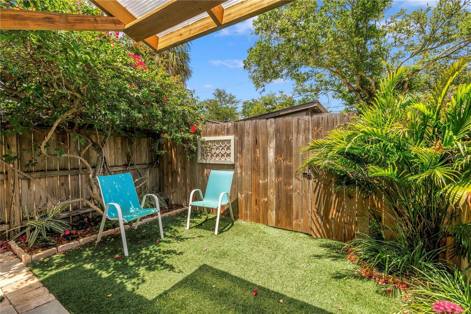 Image 28 of 70 For 2721 4th Avenue S
