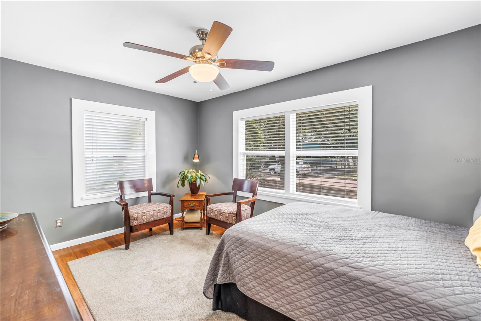 Image 9 of 70 For 2721 4th Avenue S