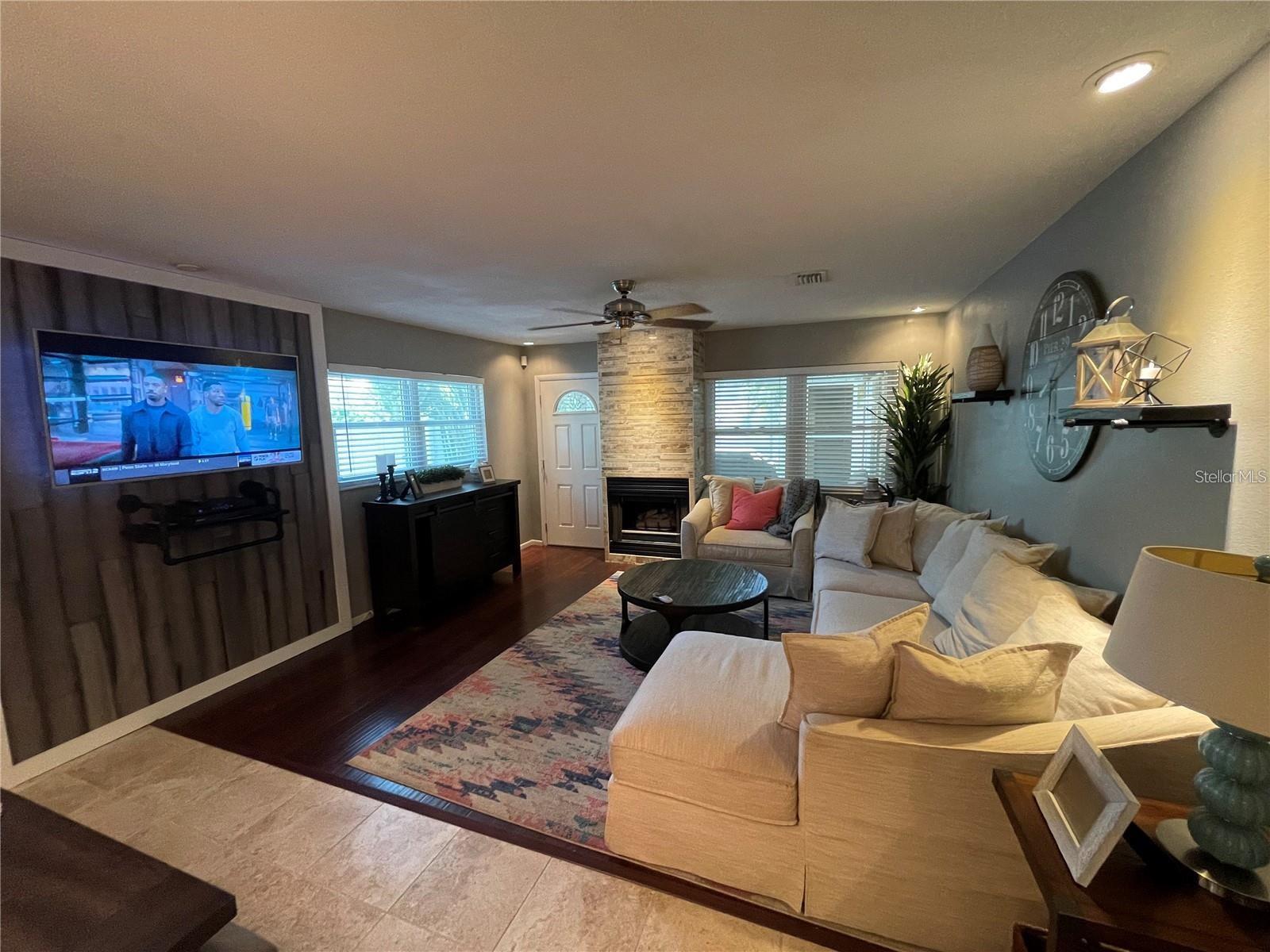 Image 5 of 19 For 3220 9th Avenue N