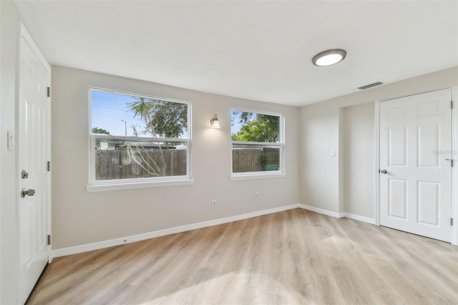 Image 41 of 56 For 4541 Daphne Street